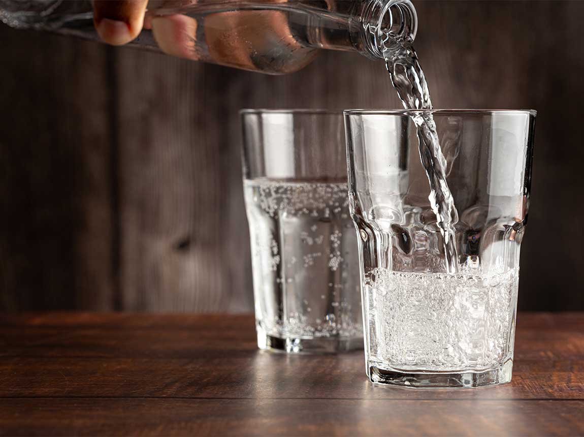Wasser aus dem Sprudelautomaten  