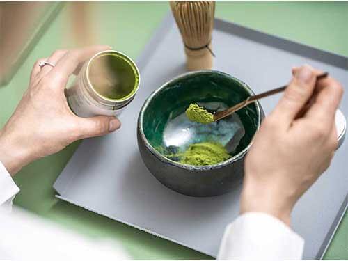 Matcha – welche Nährwerte enthält dieser grüne Tee?